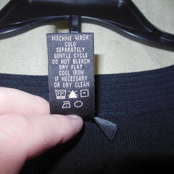 Geoffrey Beene Sport black fine gauge knit dressy v-neck sweater size XL - Picture 6 of 7